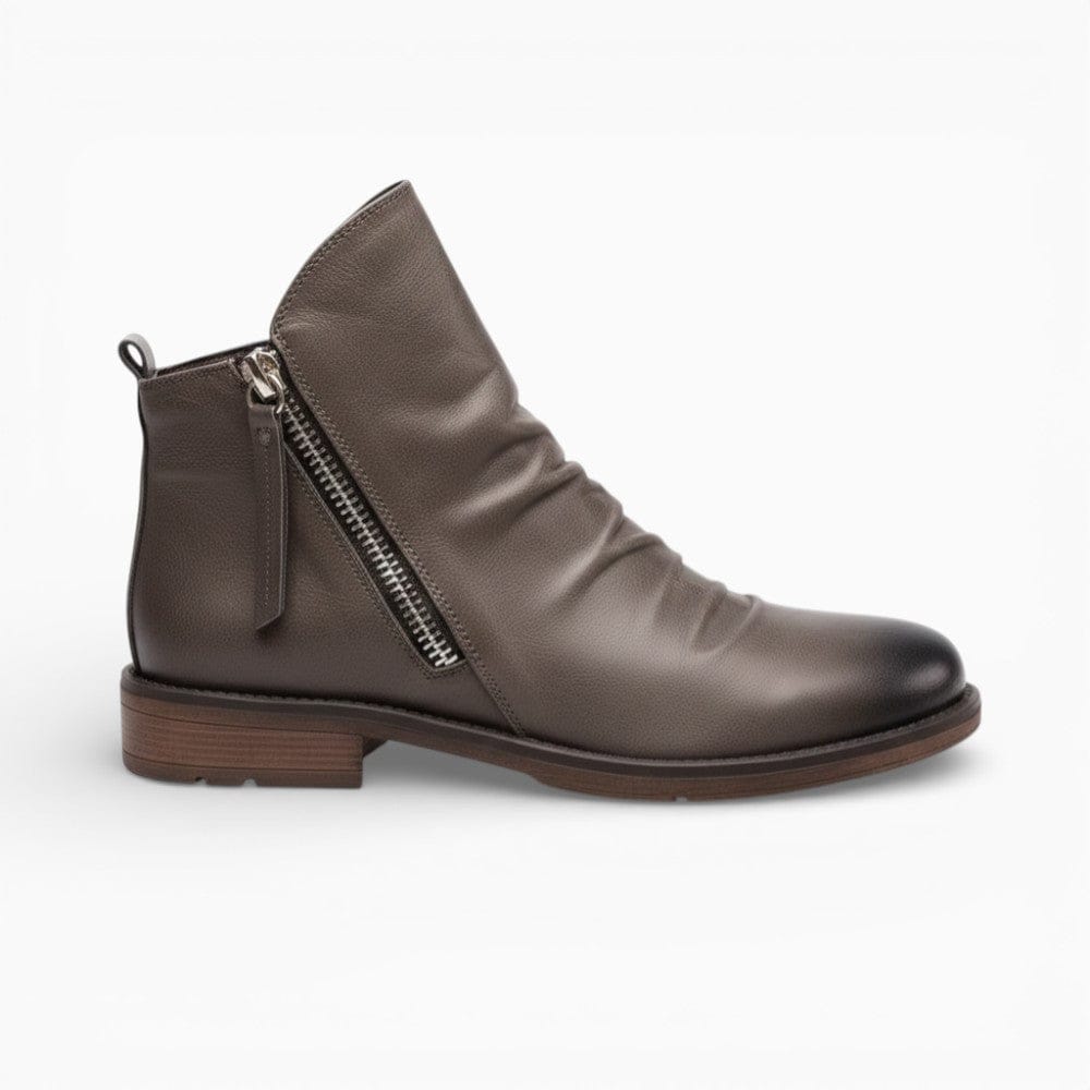 Kent Camden FINN Punk Chelsea Boots with Tassel Detail